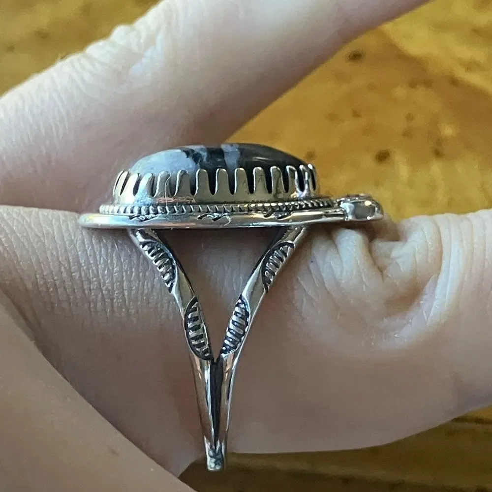 White Buffalo Sterling Silver Horseshoe Ring Size 8